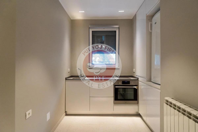 Bazin Floreasca | 2 camere | 49 mp | Semidecomandat | B12185